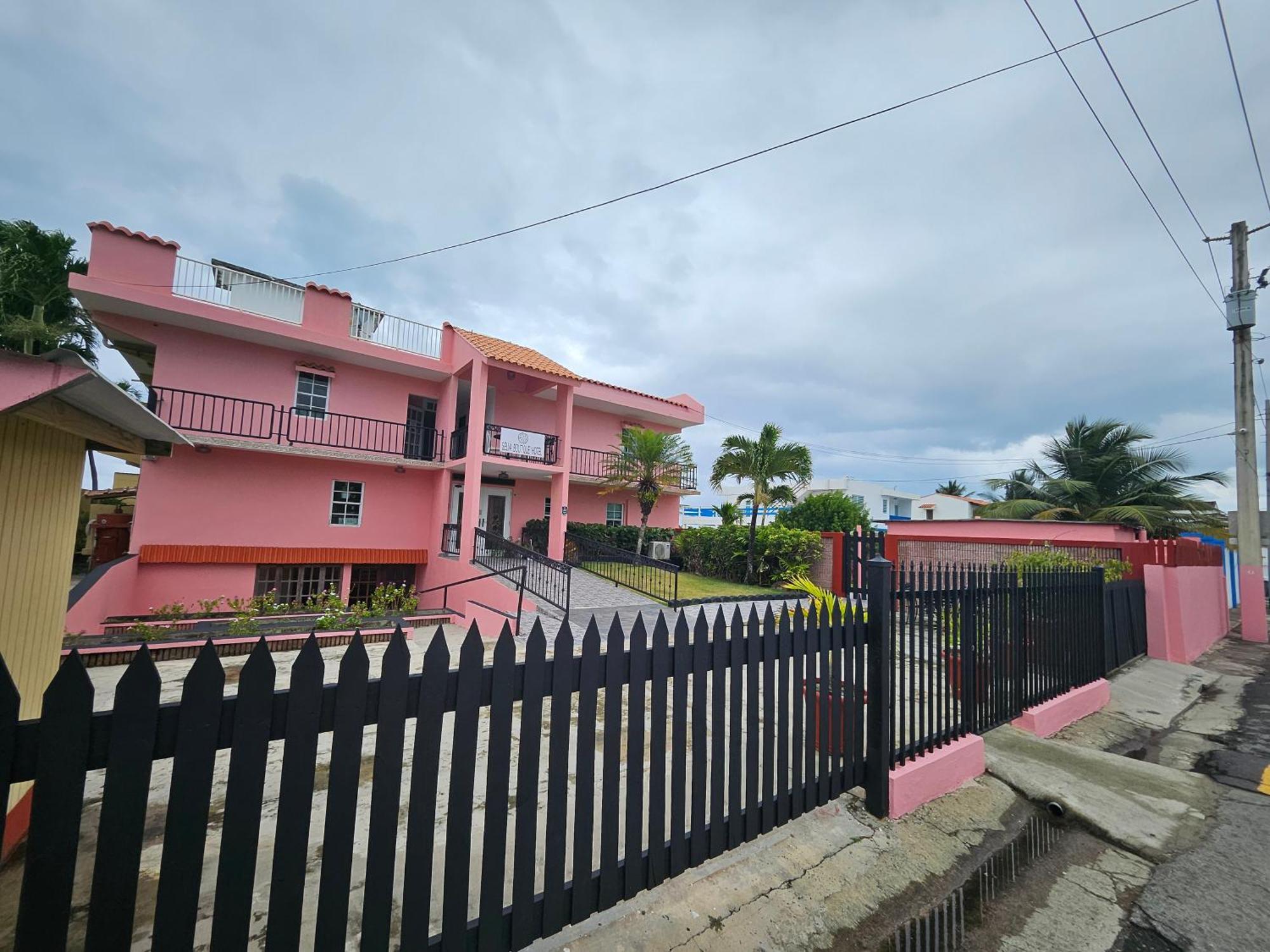 Selva Boutique Hotel - Luquillo Oceanfront Retreat - Adults Only Екстериор снимка